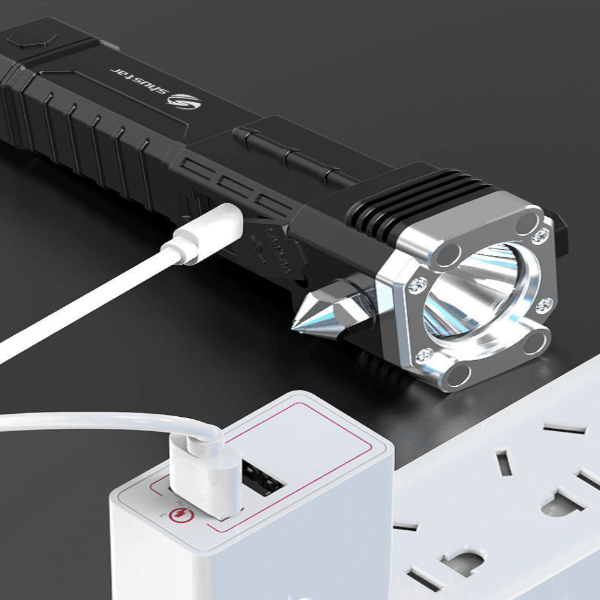 Multifunkcionalna LED lampa